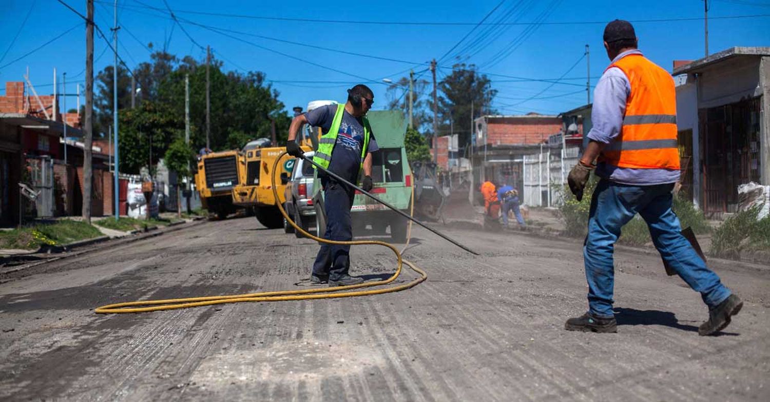 La comuna sincronizó semáforos y reparó espacios urbanos