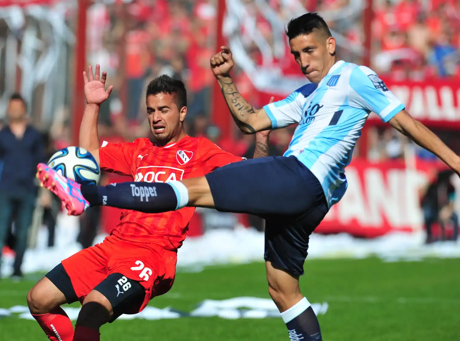 Racing e Independiente se enfrentan en Mar del Plata