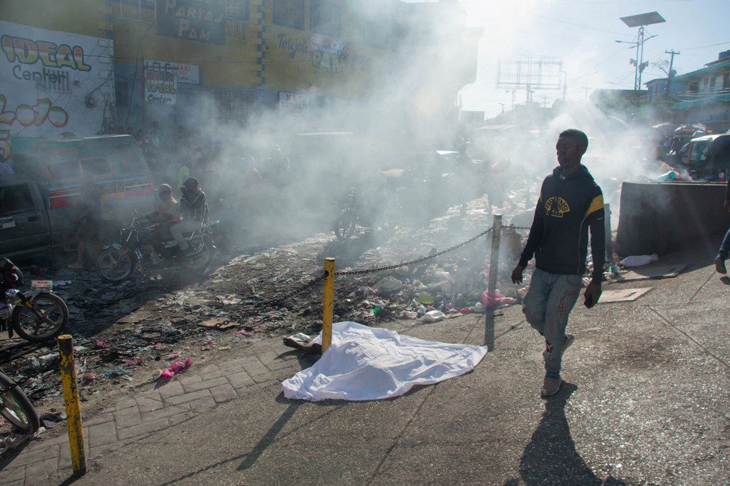 ¡CRISIS EN HAITÍ! Unos 14 cadáveres son ubicados en una zona acomodada de Puerto Príncipe