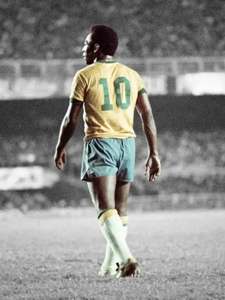 ¡Increíble! estas son las dos estrellas del fútbol que no están entre el 11 imbatible 