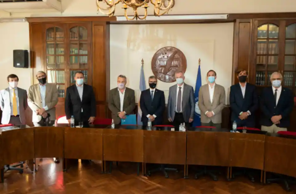 Jornada entre Unicen, Unsur, la Federación Rusa y actores del sistema ferroviario