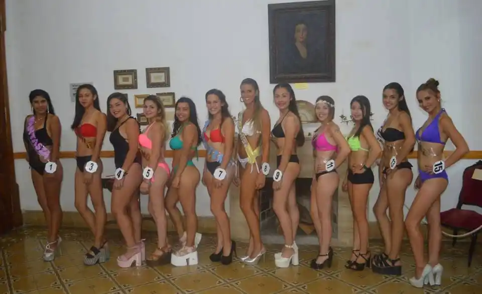 Hoy se elije la reina entre 15 participantes
