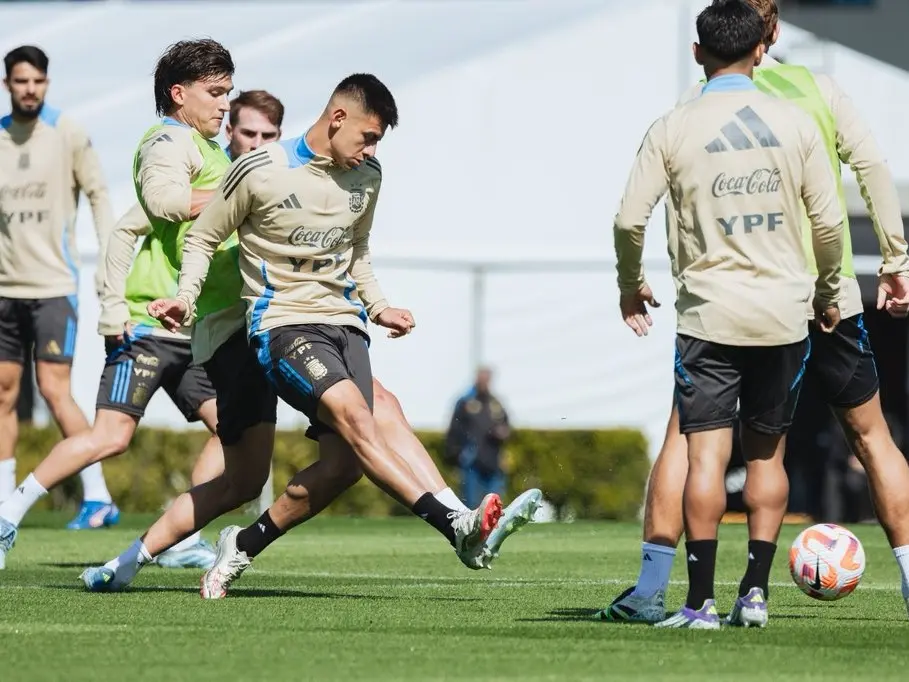 "Cuti" Romero no jugará ante Ecuador por 5 amarillas.Foto:@Argentina