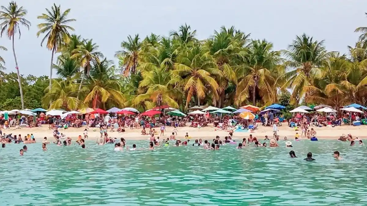 Gobierno reporta  «notable aumento» de la actividad turística en la temporada vacacional