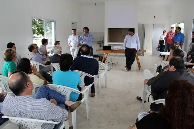 Amarras del Gualeguaychú: Presentaron el proyecto a vecinos