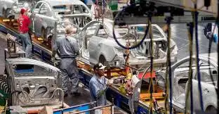 La economía cayó 3,5% en el tercer trimestre y se confirma la recesión
