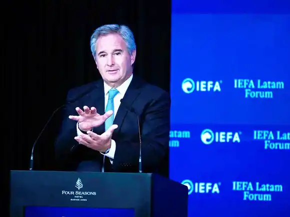 El Gobierno justificó la intervención cambiaria por la incertidumbre electoral y ratificó el esquema de bandas