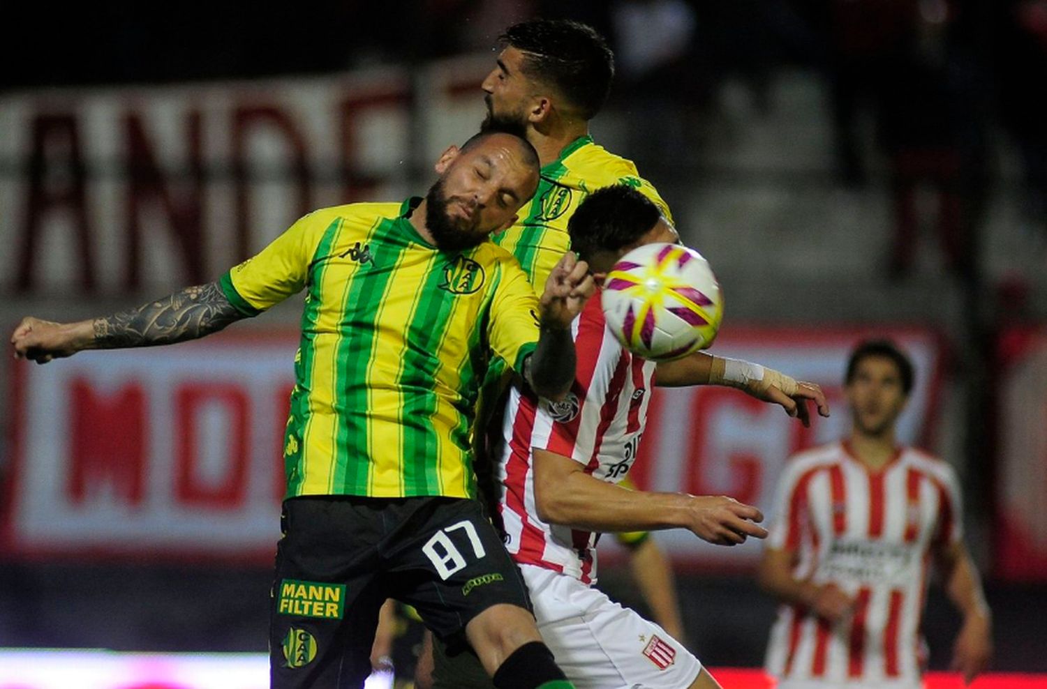 Aldosivi consiguió un valioso triunfo ante Estudiantes
