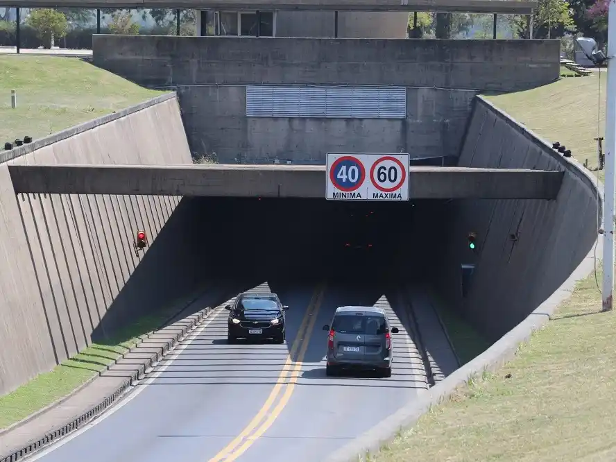 Impulsan un proyecto para que el Túnel Subfluvial sea declarado como bien patrimonial provincial y nacional