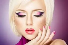 Un look natural y 5 consejos para lucir un maquillaje perfecto todo el día
