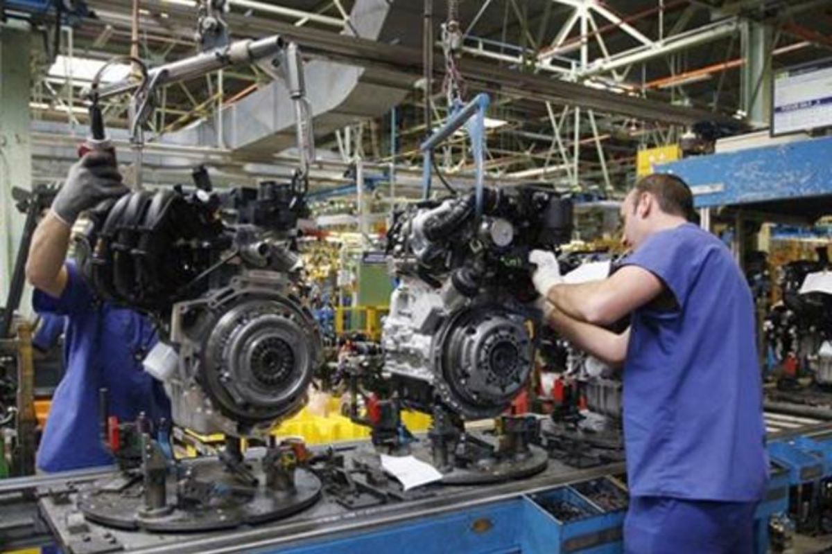 Las industrias metálicas básicas muestran la principal incidencia negativa.