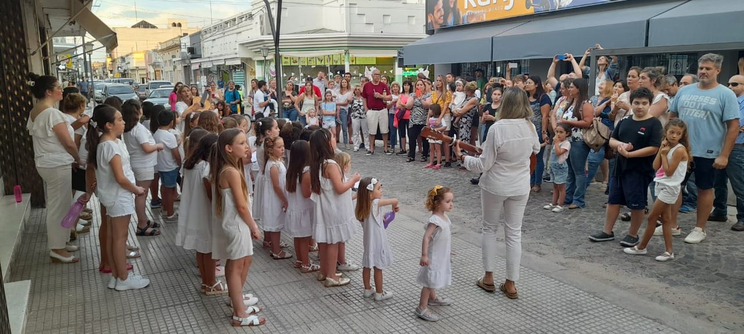 “En son de Paz” brindó cantata navideña