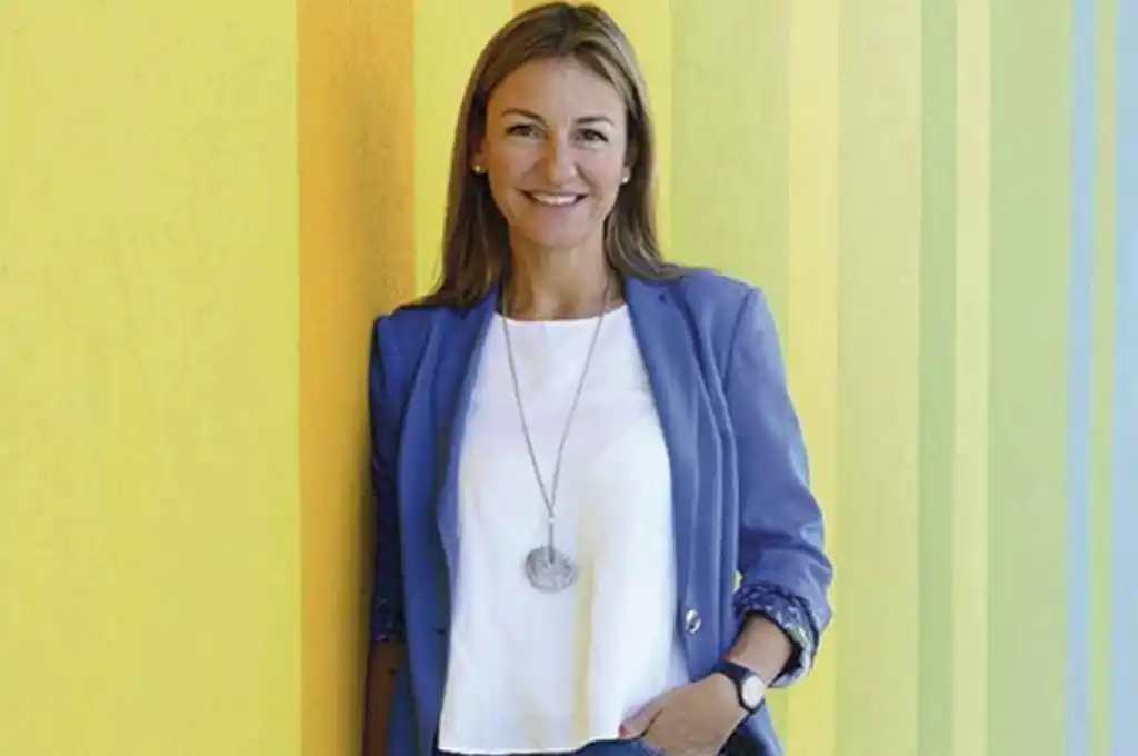 La ministra de Educación, María Soledad Acuña, anunció que esta embarazada de su tercer hijo