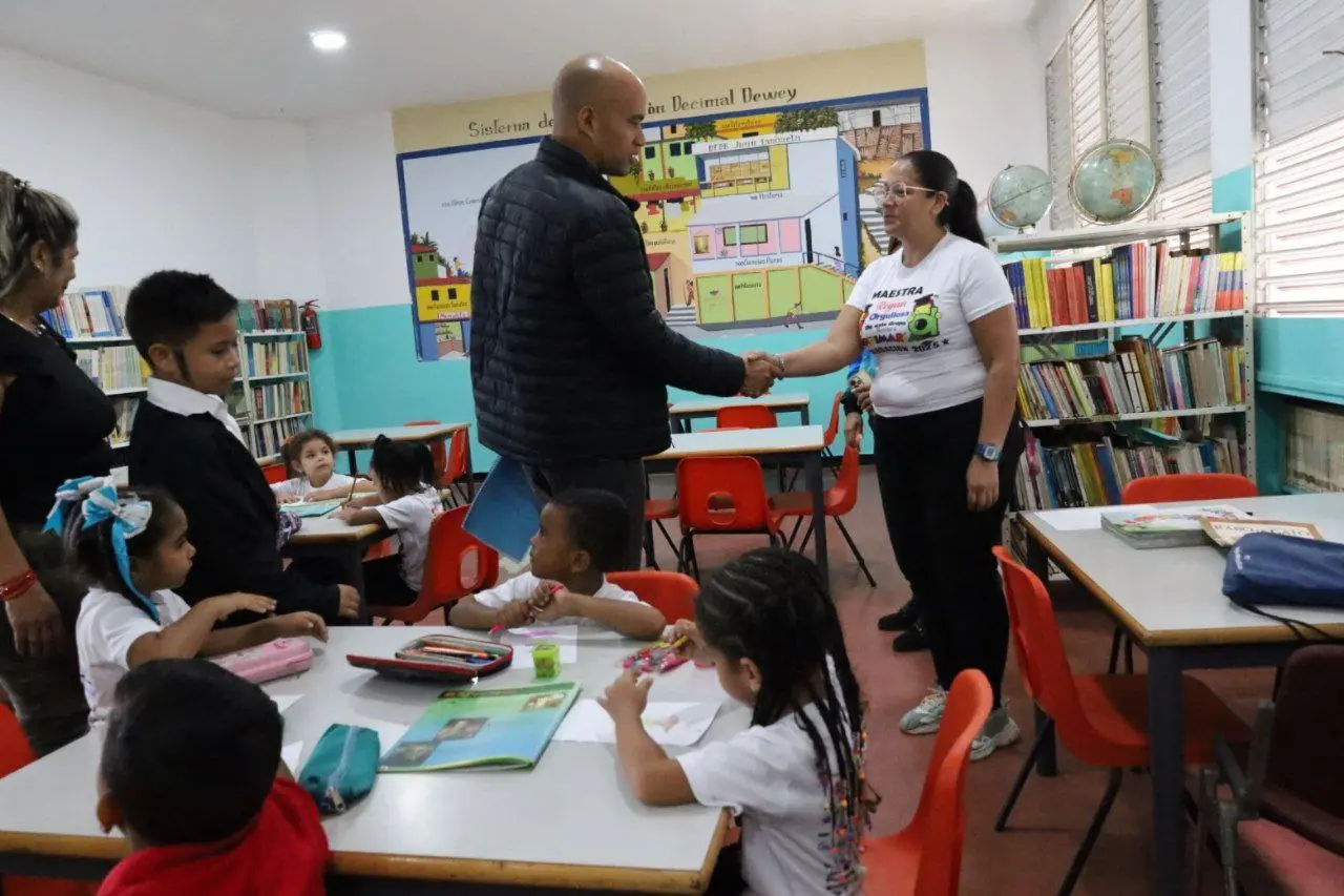 Ministro Héctor Rodríguez anuncia que las clases culminan el 18 de julio