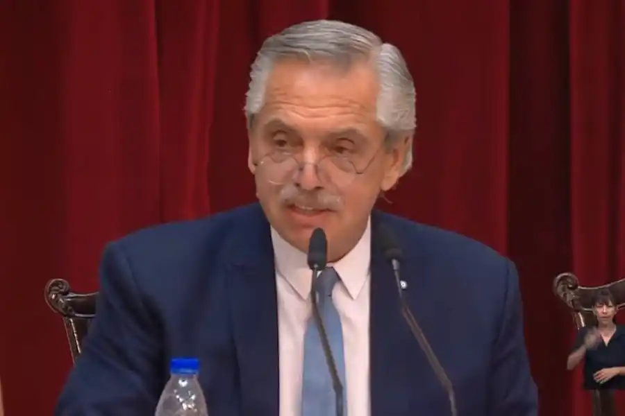 Operarán a Alberto Fernández