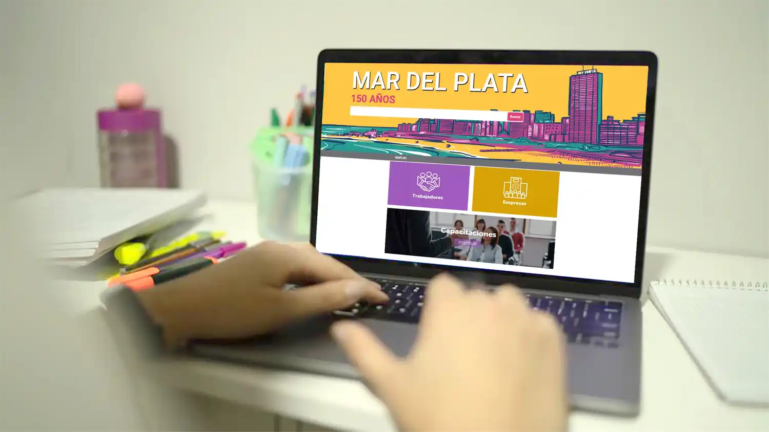 Además, las empresas pueden acceder a un servicio de intermediación laboral y publicar sus búsquedas activas de personal.