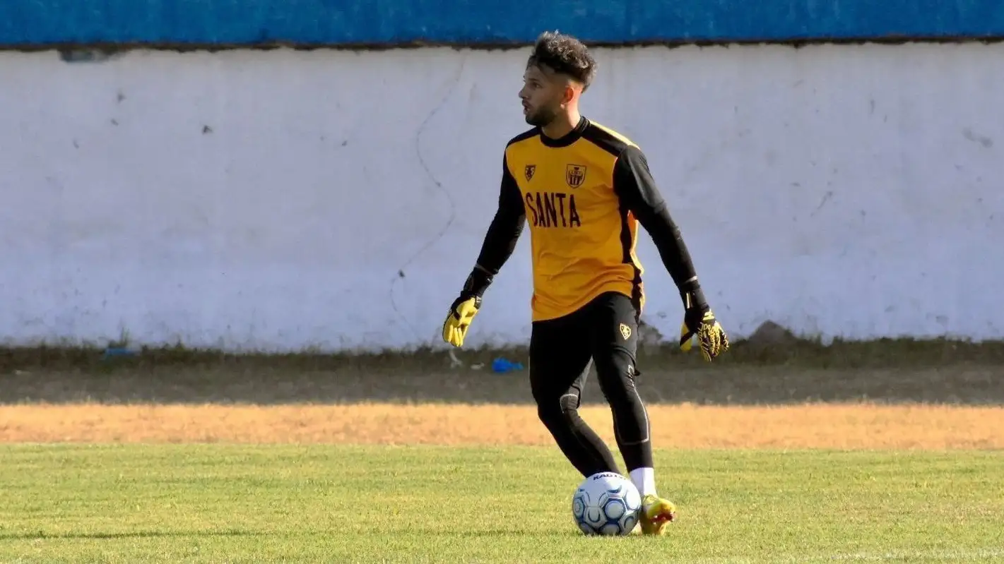 Ezequiel Navarro Montoya, arquero del aurinegro.