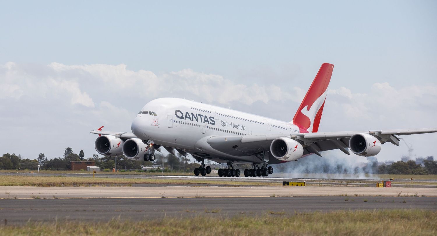 Un Airbus A380 de Qantas voló casi 300 horas con una herramienta olvidada en el motor