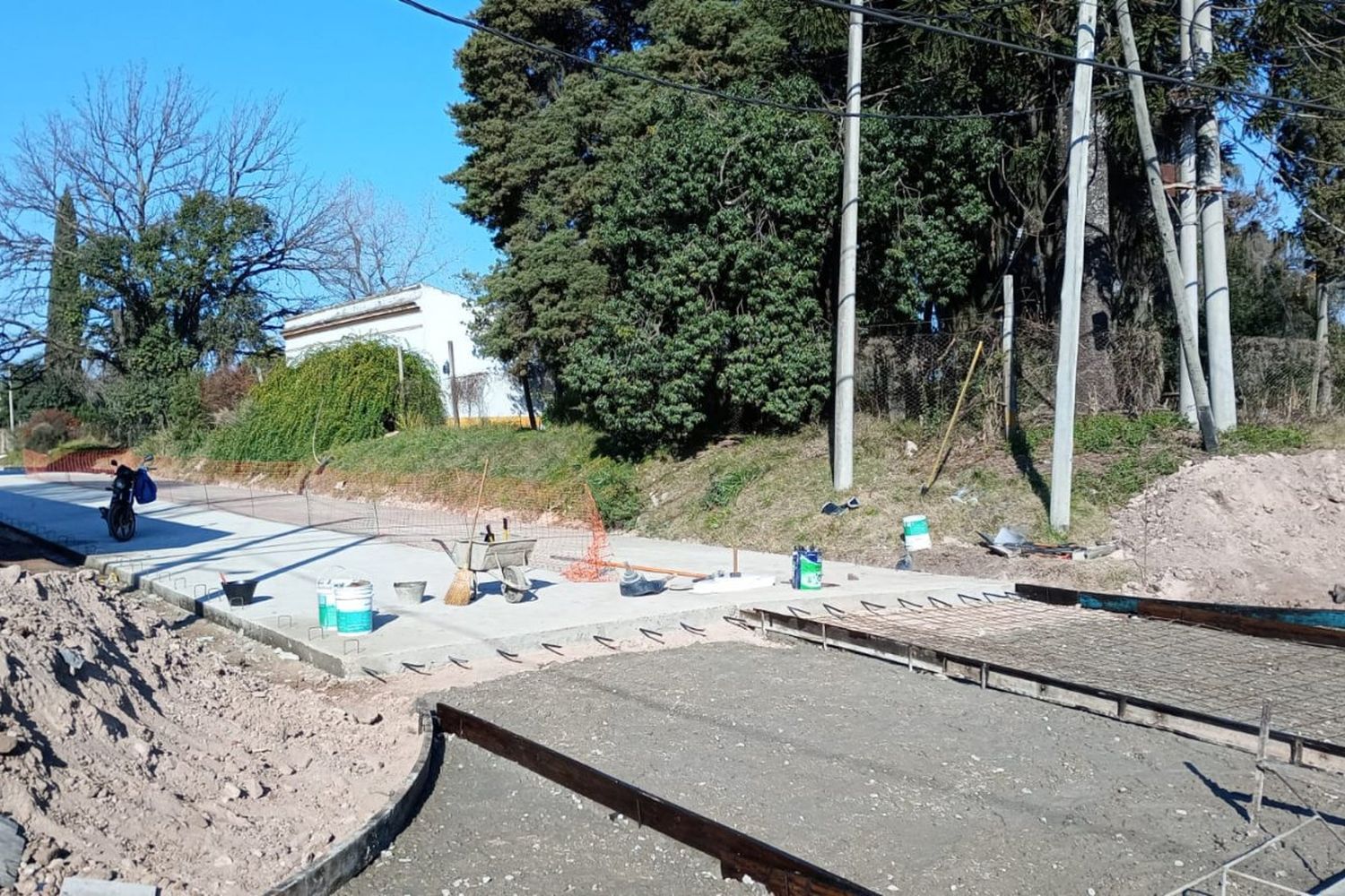 Llevan adelante obras de pavimentación para optimizar la infraestructura urbana