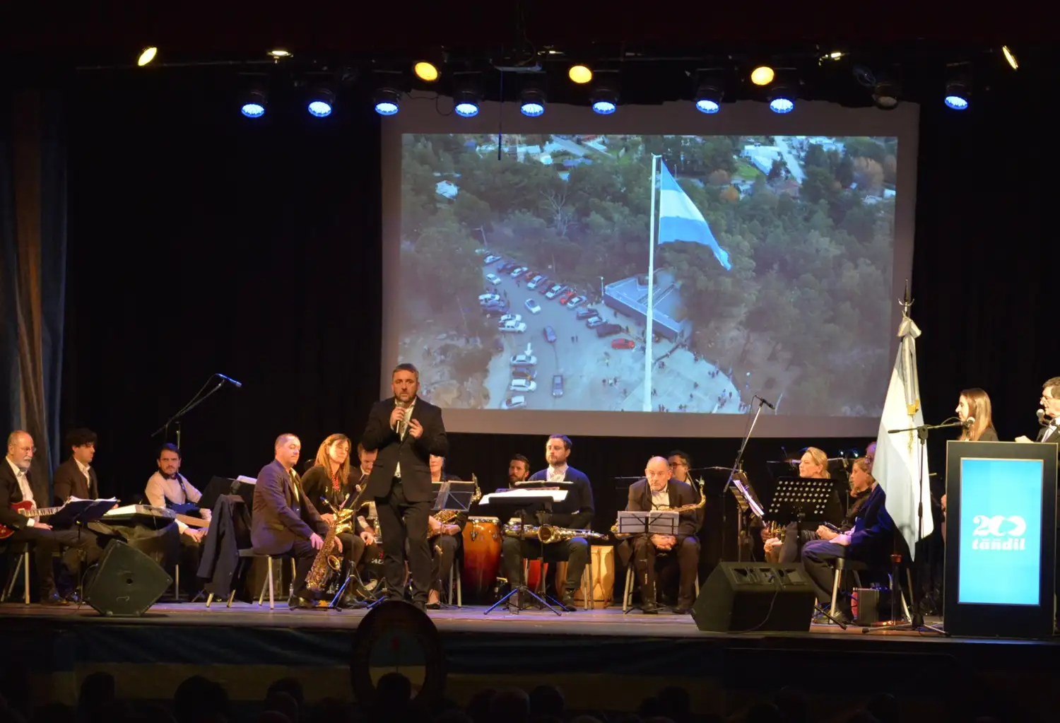 Se invita a la comunidad a celebrar juntos el Día de la Patria disfrutando de nuestra música y danza.