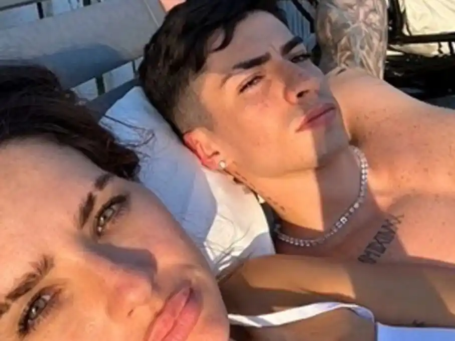 El cantante habló de la relación que mantuvo con la actriz.