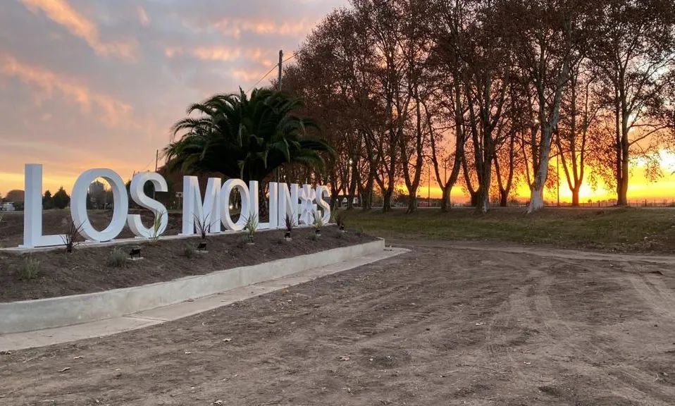 “Los voy a matar”: un sujeto amenazó con un cuchillo a la policía de Los Molinos