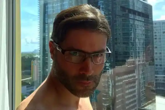 Jonathan Montenegro también carga contra Menudo