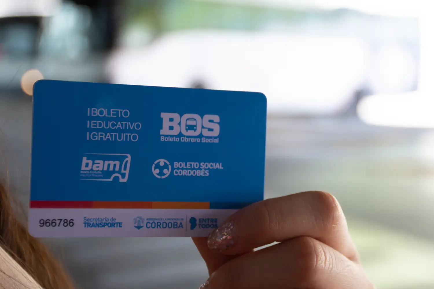 En cuatro horas, ya se anotaron 20 mil personas al Boleto Educativo