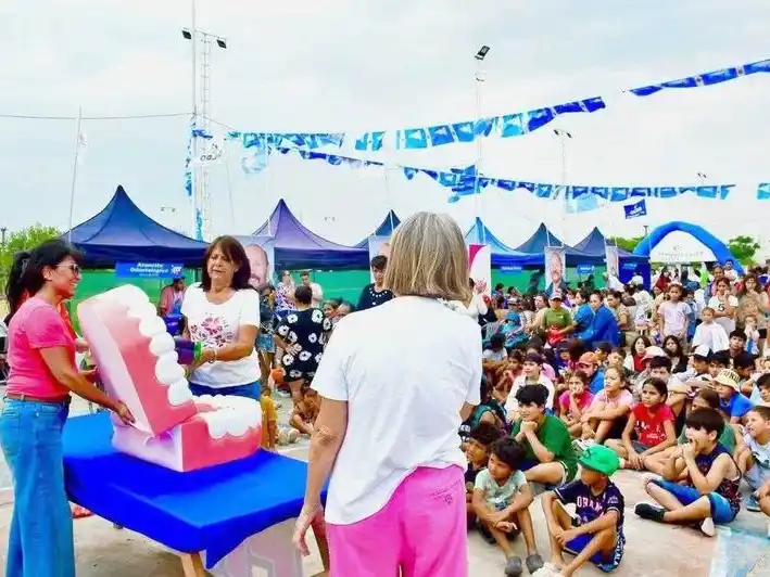 Operativo Vuelta al cole: fundación despliega 
una red de contención integral en los barrios