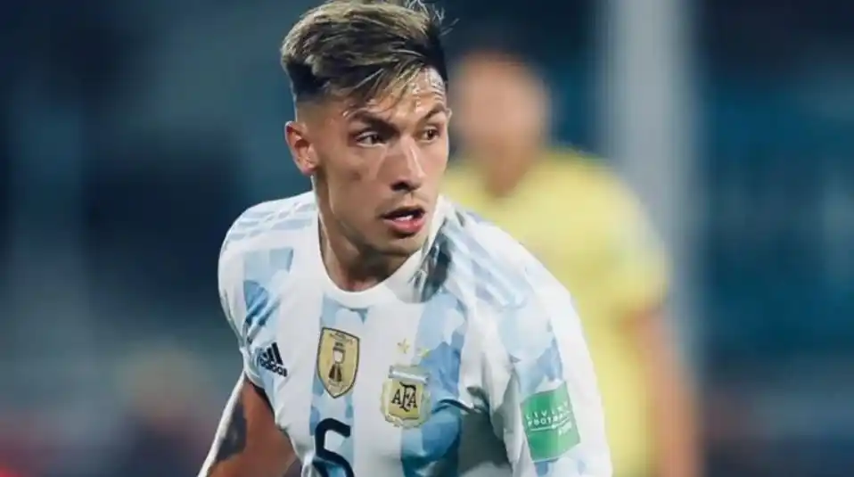 El entrerriano Lisandro Martínez podría perderse los próximos amistosos de la Selección