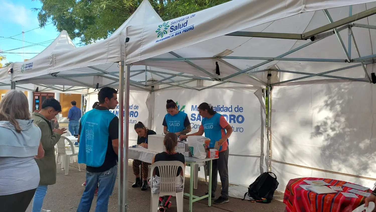 Campaña de vacunación y controles de salud, en plazas y localidades
