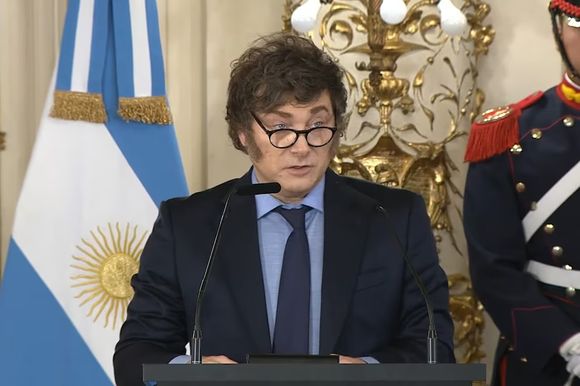 El escándalo con las criptos marcó el nivel más alto de desaprobación del Gobierno en redes sociales