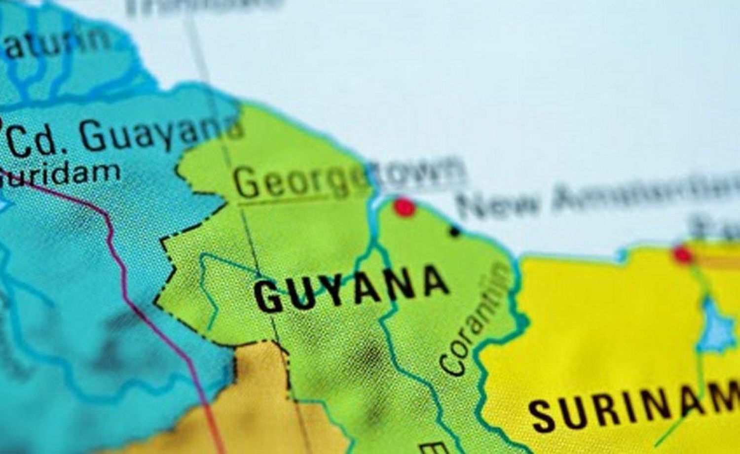 Guyana denuncia ataques armados contra sus tropas en frontera con Venezuela