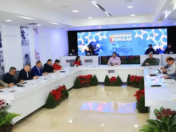Maduro ordena la "EXPANSIÓN del PODER COMUNAL" para el 2026