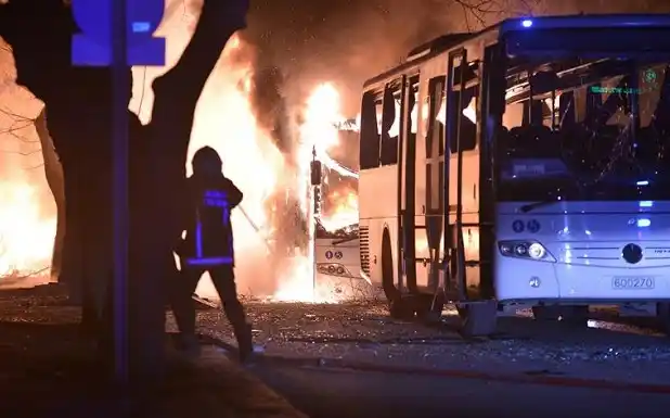 Un atentado en Ankara dejó 28 muertos y 61 heridos