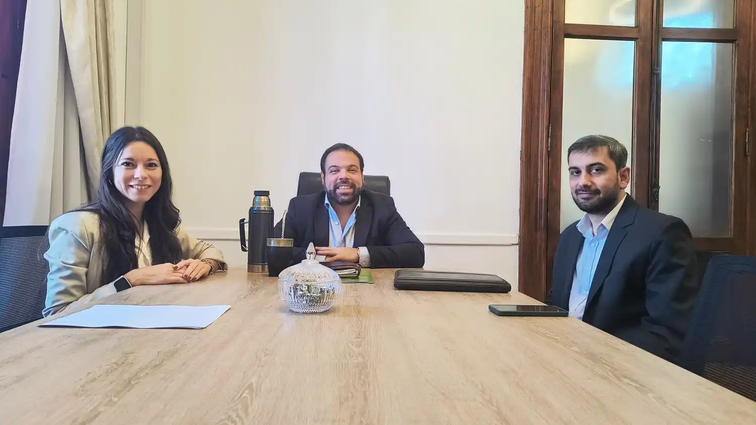 Cosso se reunió con la diputada Ballejos y el ministro Troncoso por asuntos legislativos