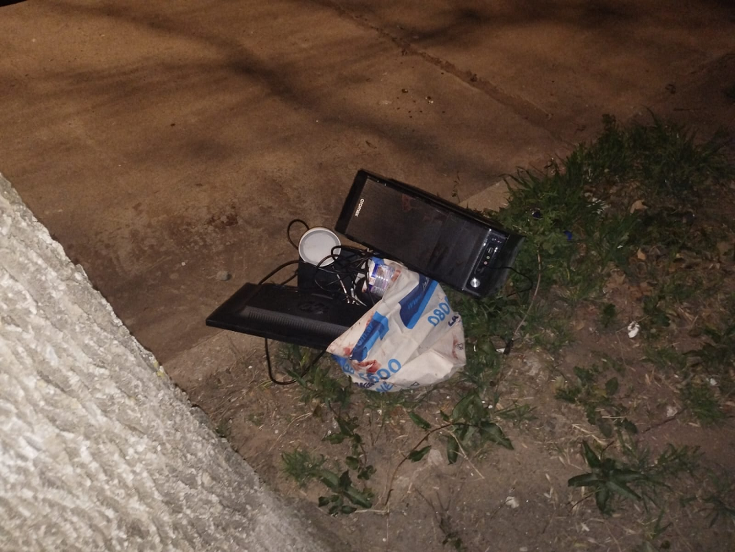 Los elementos fueron hallados muy cerca del lugar del hecho.