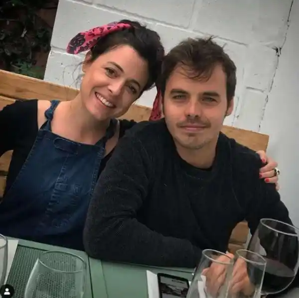 Benjamín Rojas denunció a una fan que destruyó el local de su pareja y la amenazó: el video