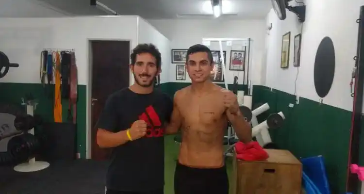 Matías Erbin asiste a Laureano Ubiedo en su preparación física