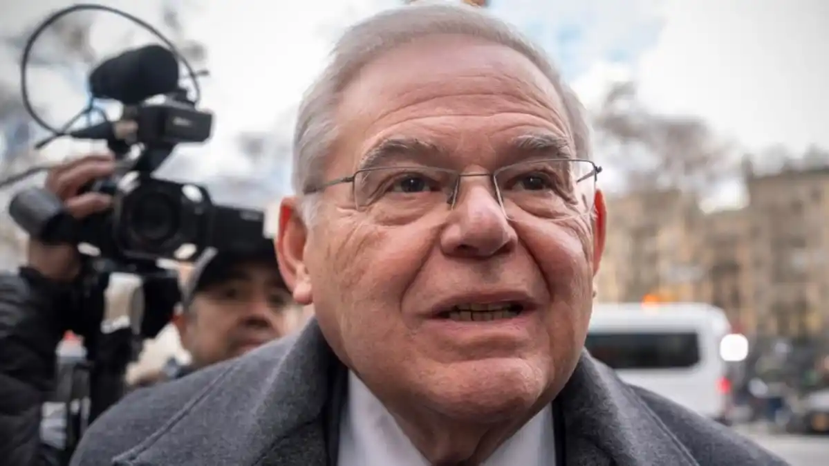 POR CORRUPCIÓN: condenan a 11 años de prisión al exsenador demócrata Bob Menéndez