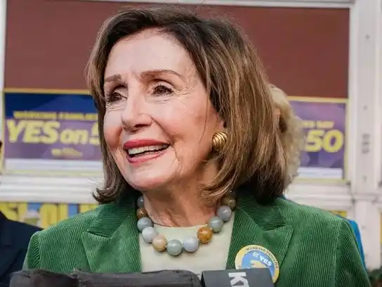 Nancy Pelosi, veterana líder demócrata en el Congreso de EE. UU., anuncia su retiro