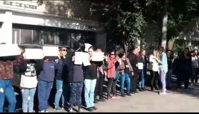Padres y docentes de la escuela 51 en reclamo de seguridad.
