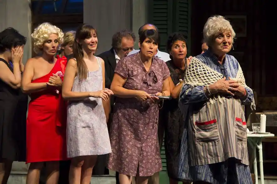 Ultimas funciones de “Esperando la carroza”