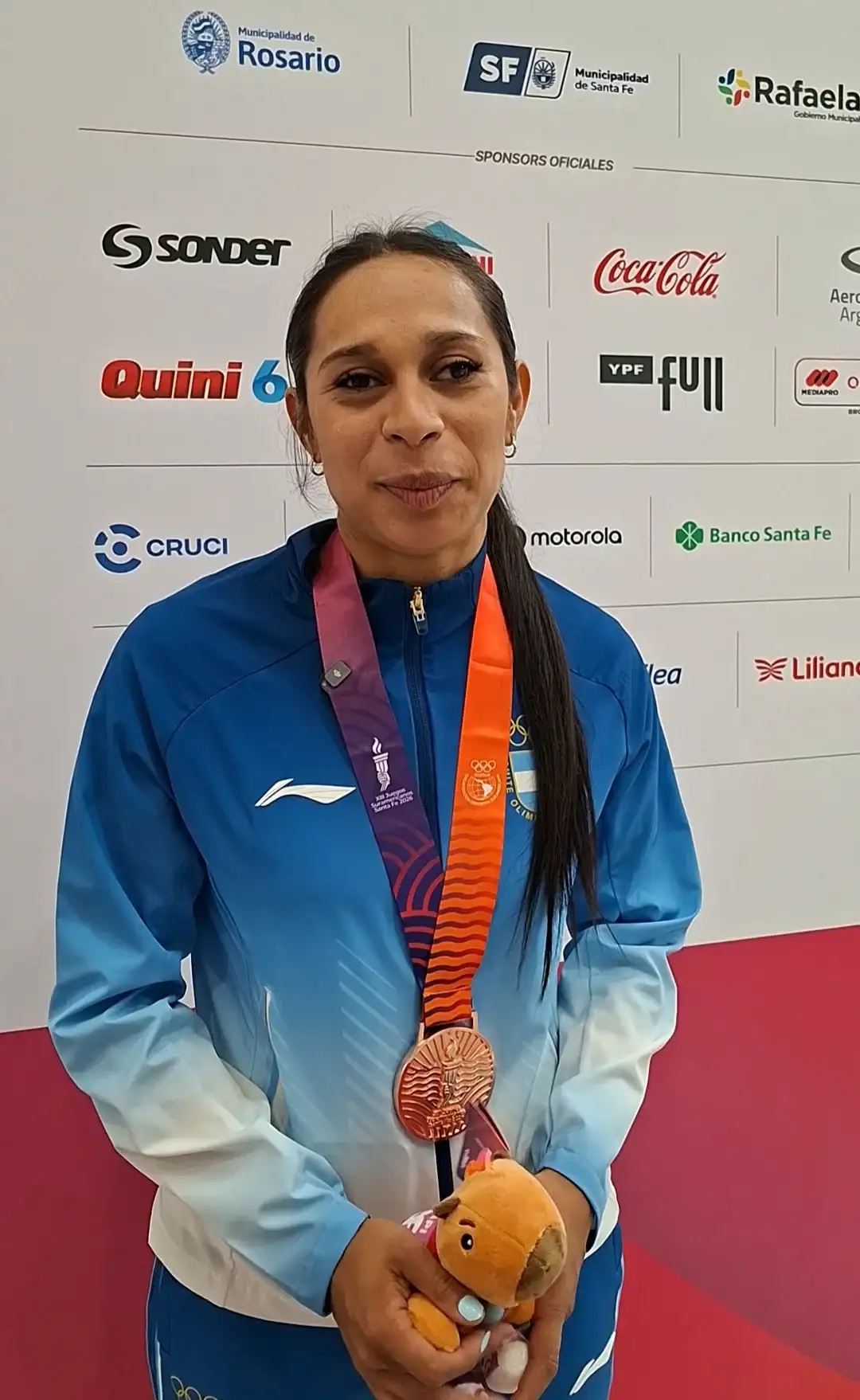 Nati Vera orgullosa tras ganar la medalla de bronce en velocidad individual.