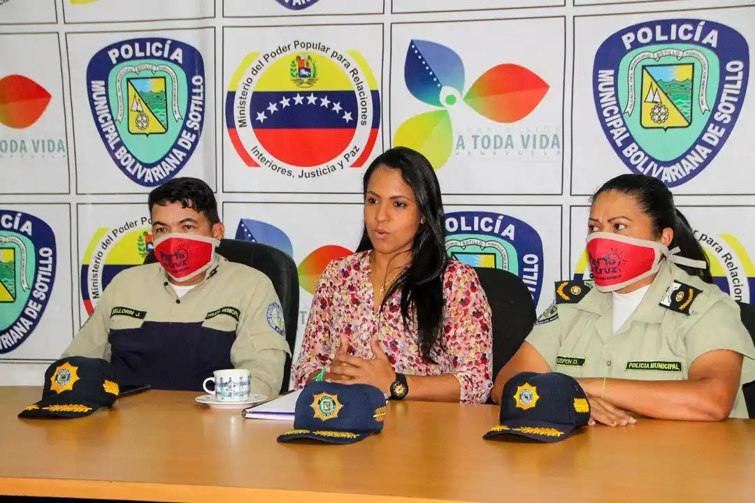 Detenido falso policía que vendía cupos para gasolina