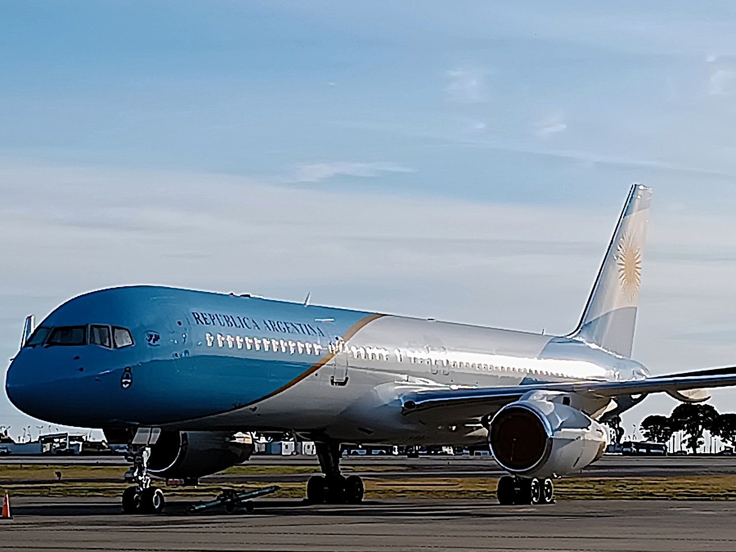 Boeing 757 ARG-01