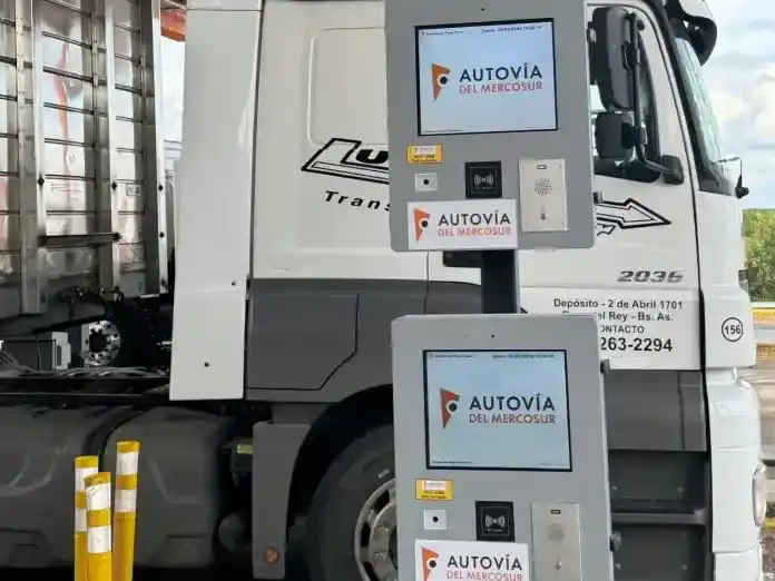 Autovía del Mercosur recordó que el pago del peaje ya no puede realizarse con dinero en efectivo