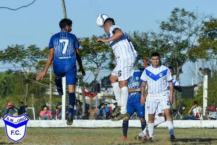 Santa María frente a Libertad, hoy en choque de líderes