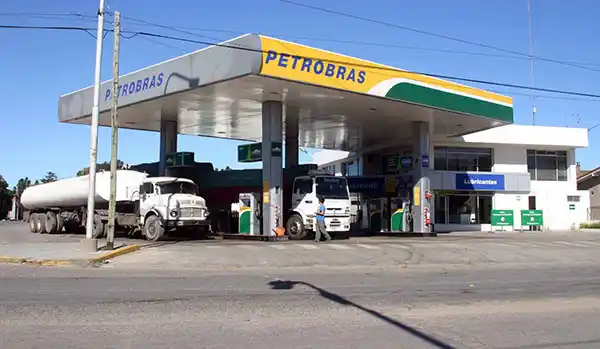 Asaltó un minishop y se llevó el dinero de la recaudación