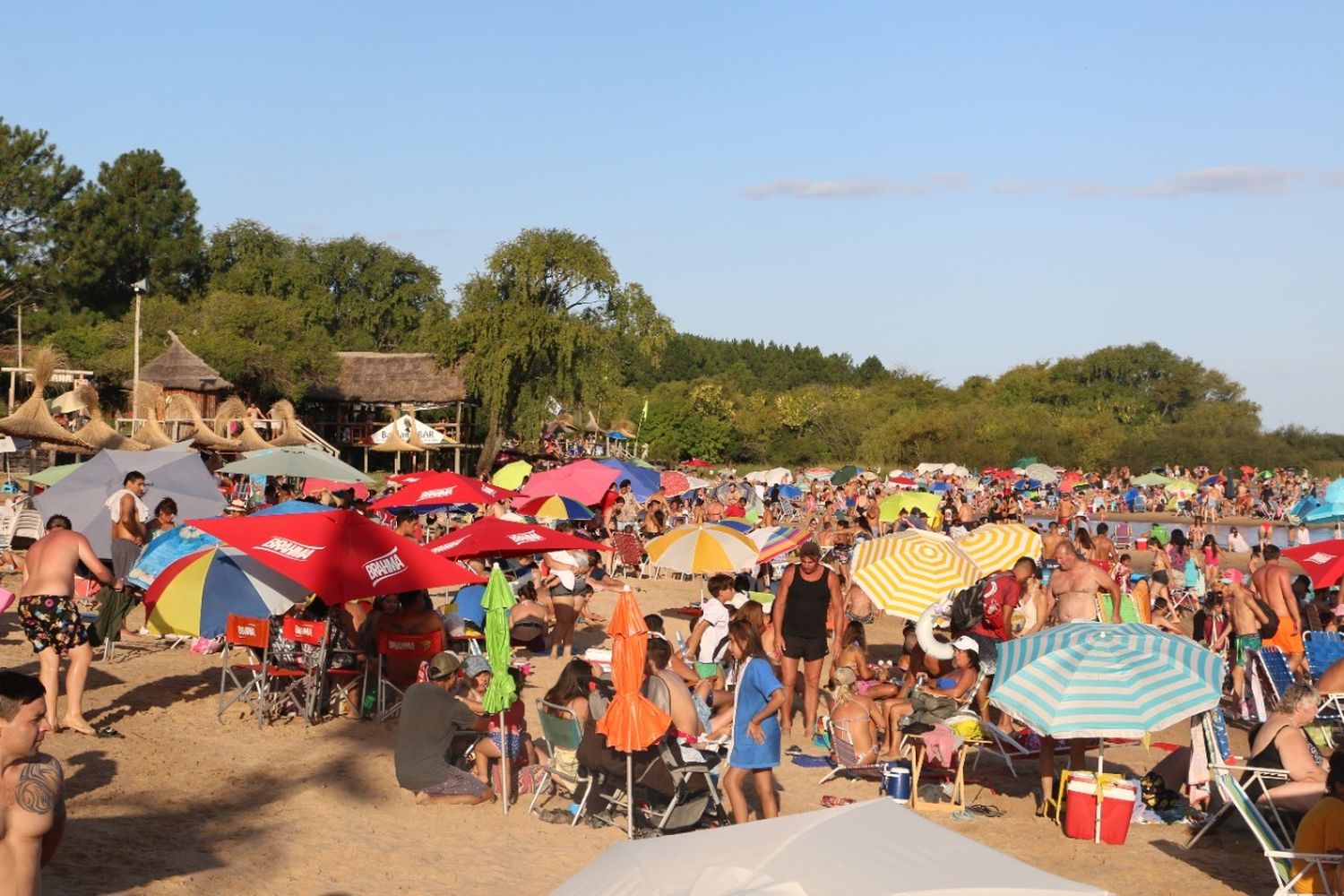 Vení y viví el “Beach day” de Ñandubaysal y disfrutalo a puros descuentos